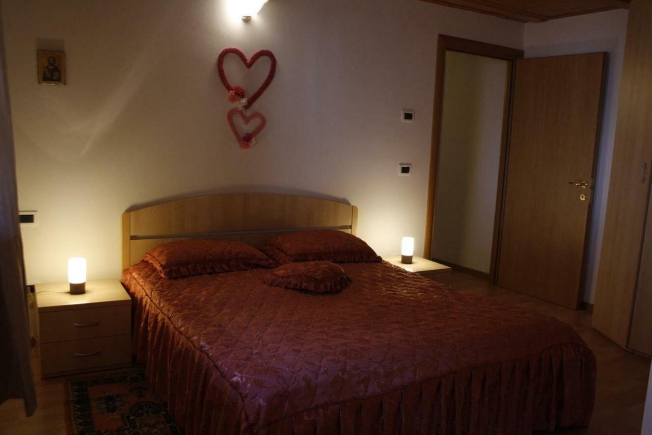 Appartamento Ai Boscaroi Levico Terme Bagian luar foto